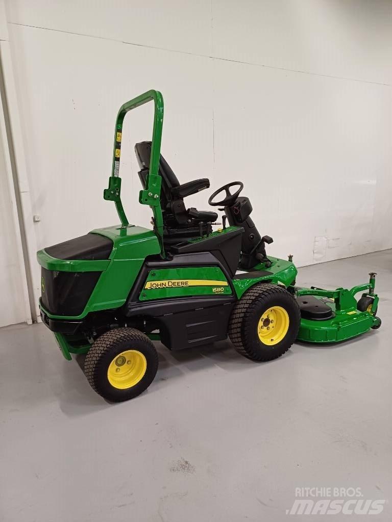 John Deere 1580 Reitermäher