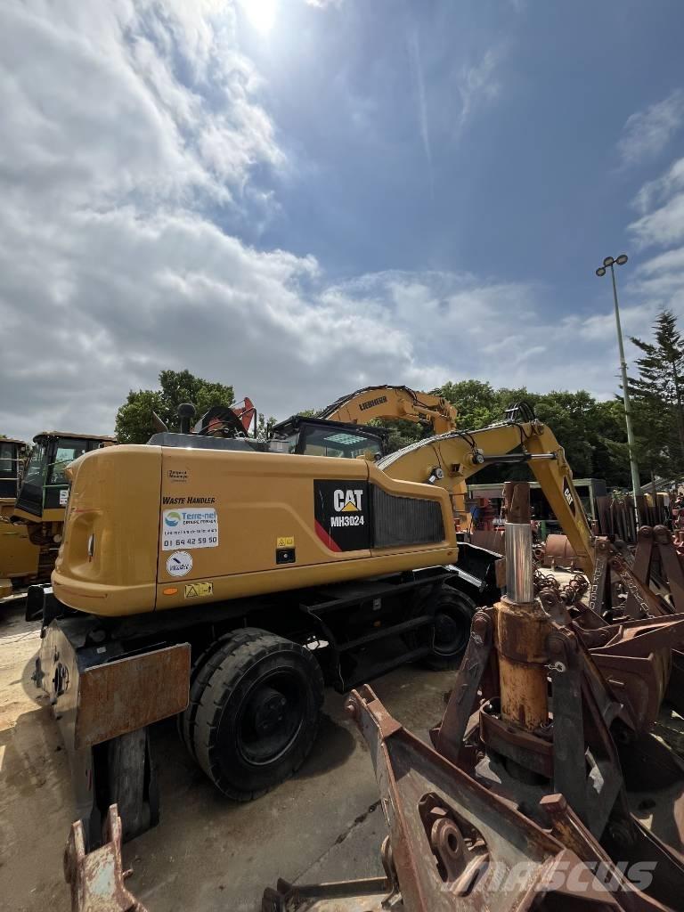 CAT MH 3022 Mobilbagger