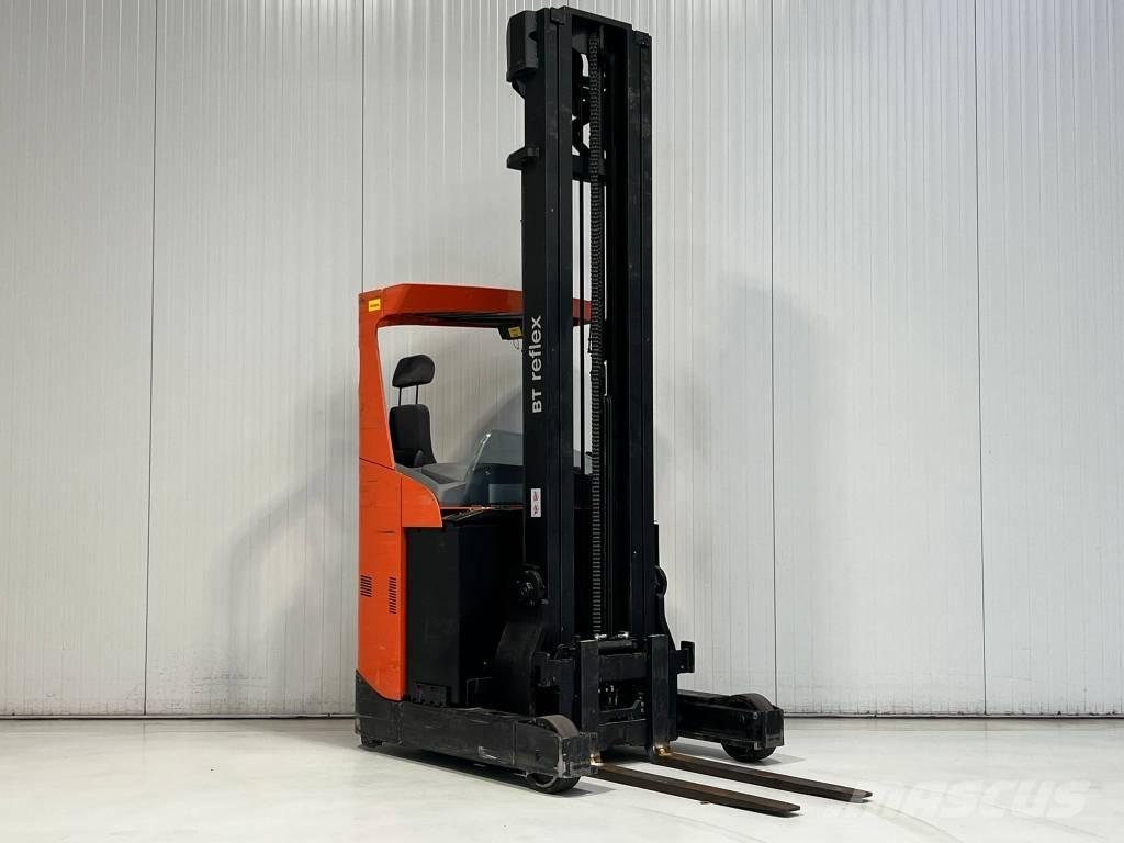 BT RRE160 Schubmaststapler