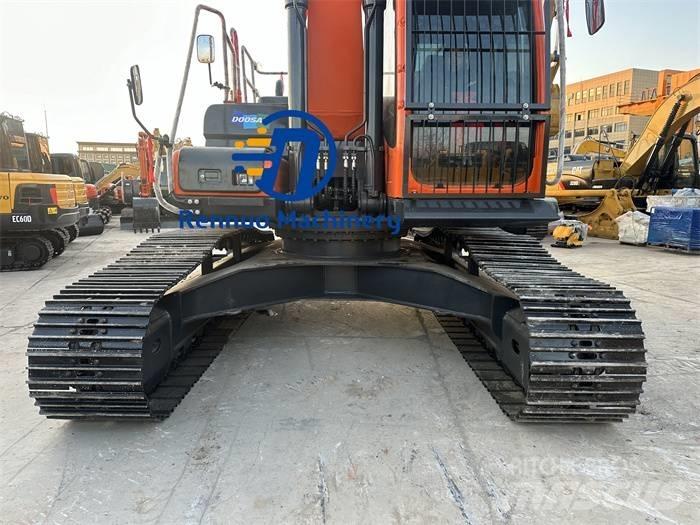 Doosan DX 300LC-9C Raupenbagger