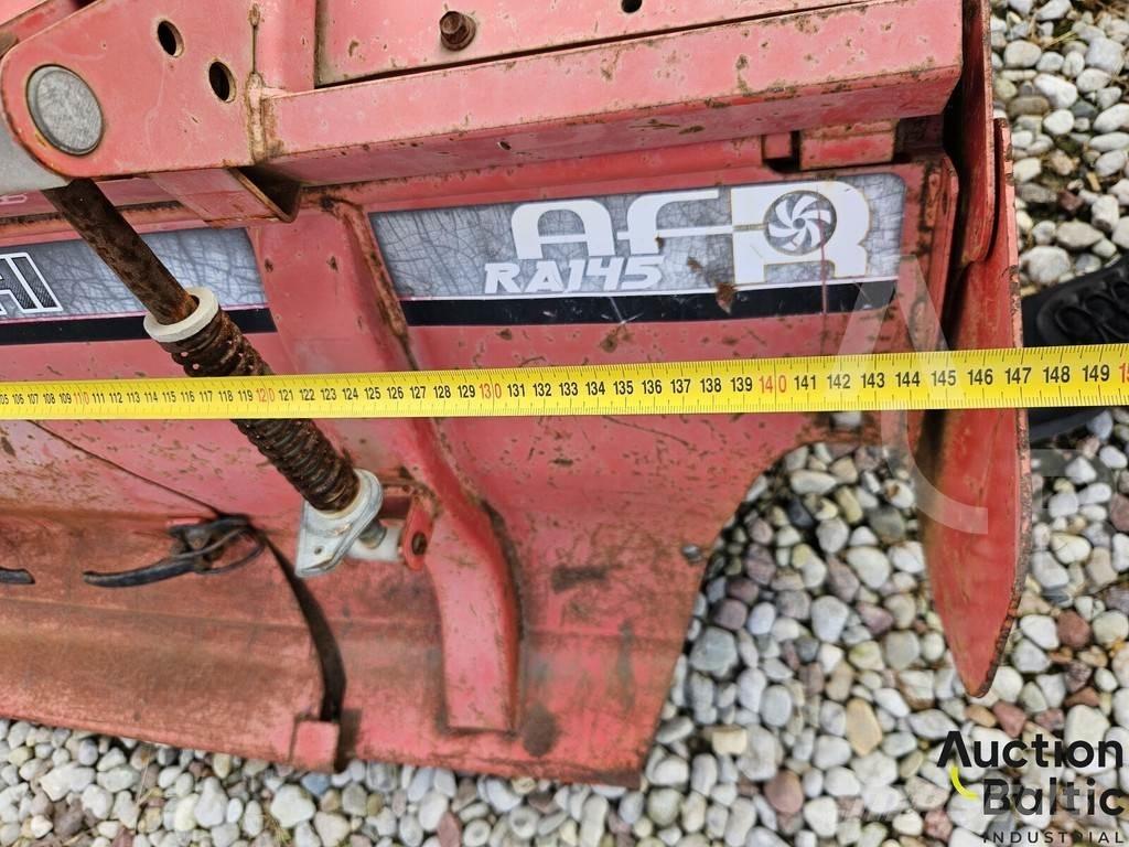 Mitsubishi MT200 Traktoren