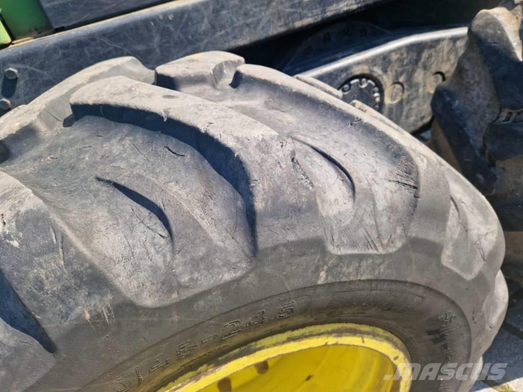 John Deere 1010 E Forwarder