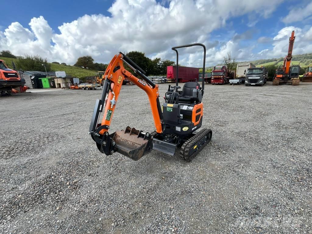 Develon DX 10 Z-7 Minibagger < 7t