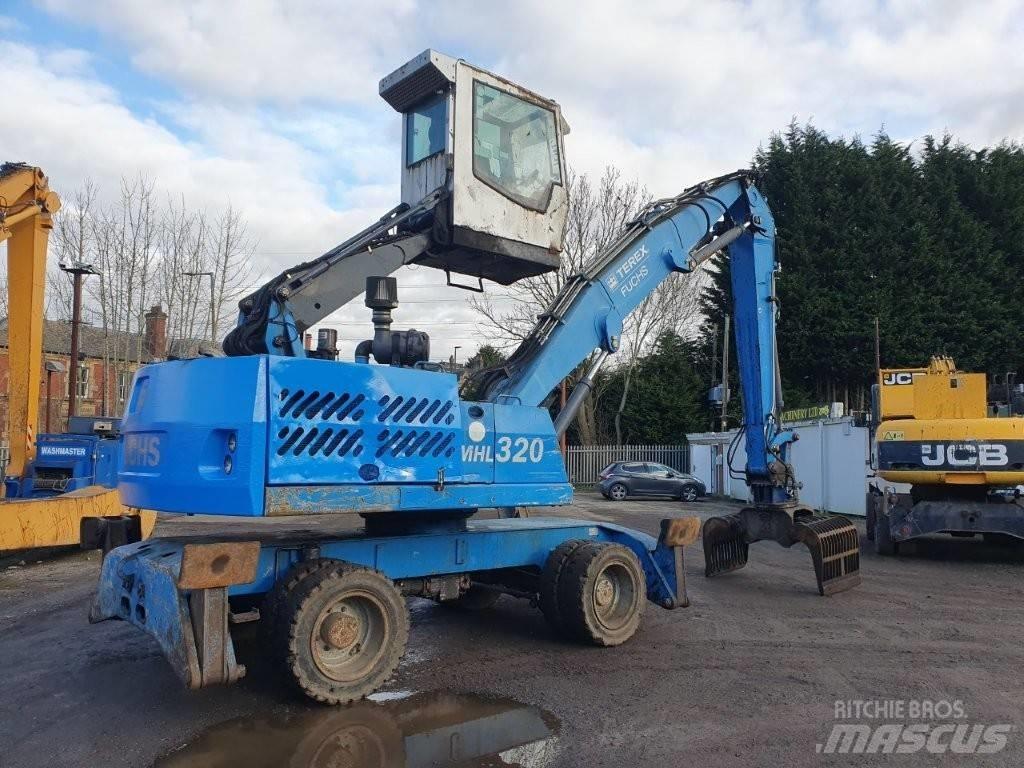 Fuchs MHL 320 Materialumschlag
