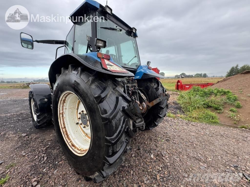 New Holland 8560 Traktoren