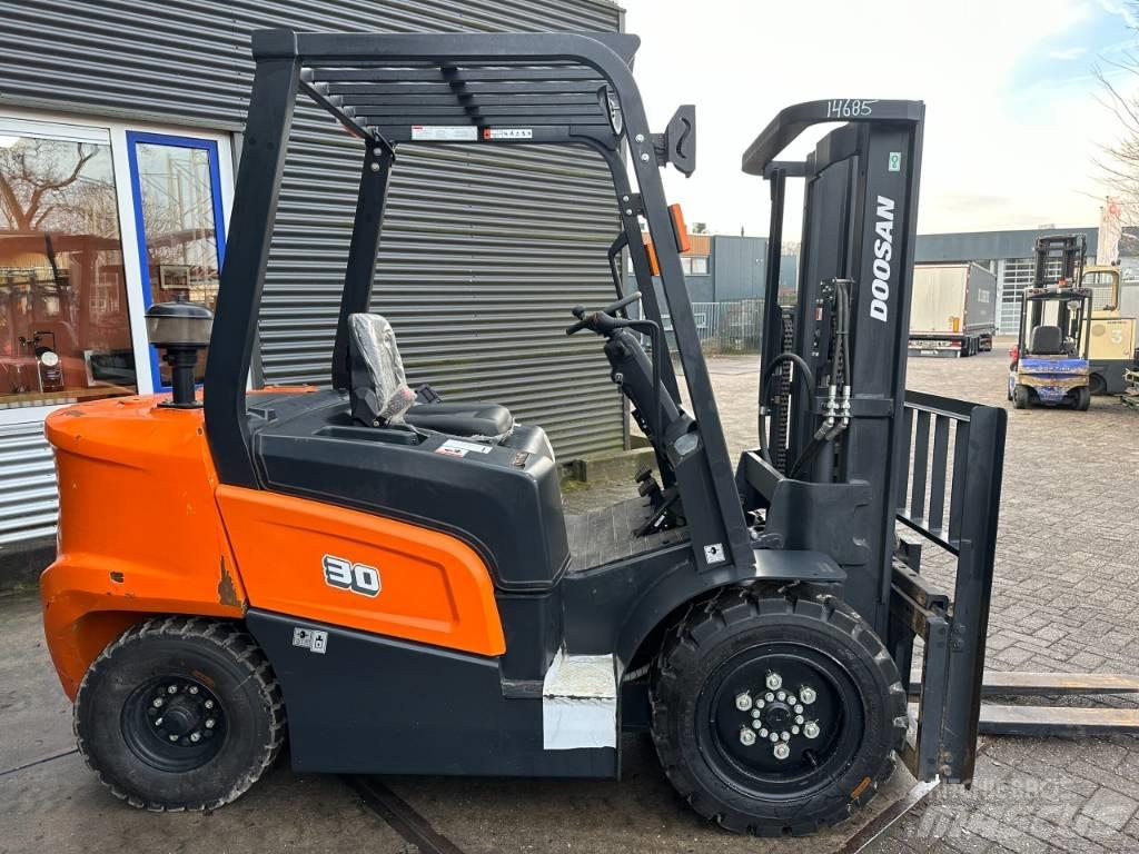 Doosan D30NX Dieselstapler