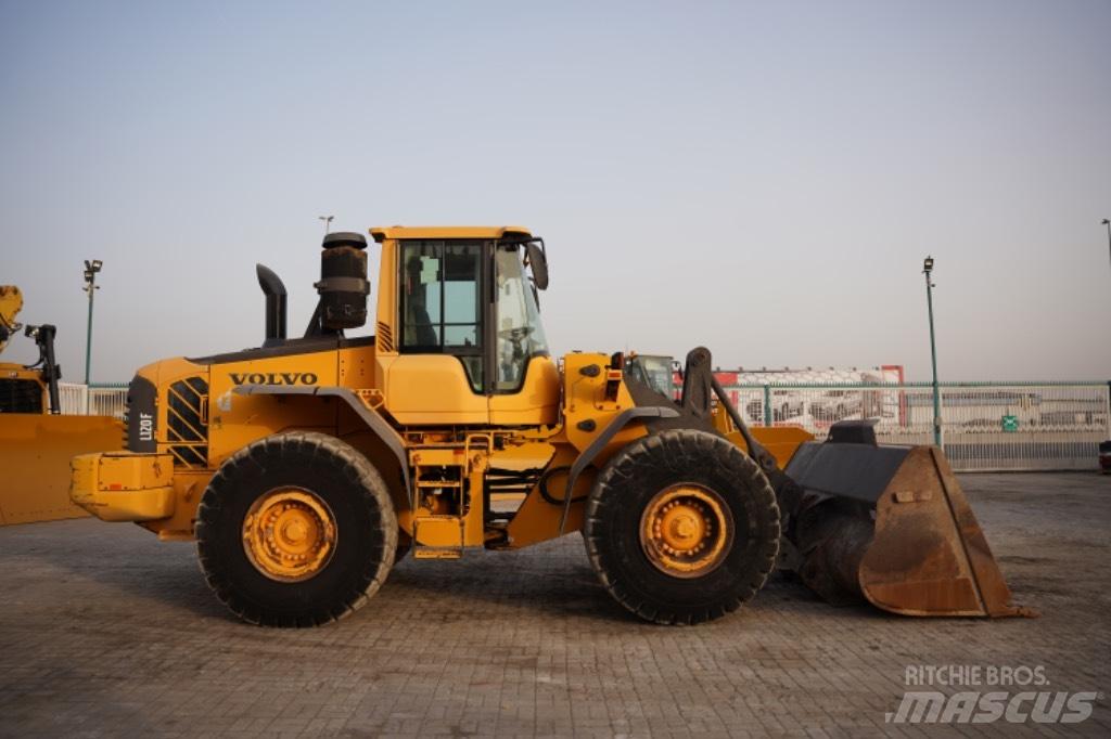 Volvo L 120 F Radlader