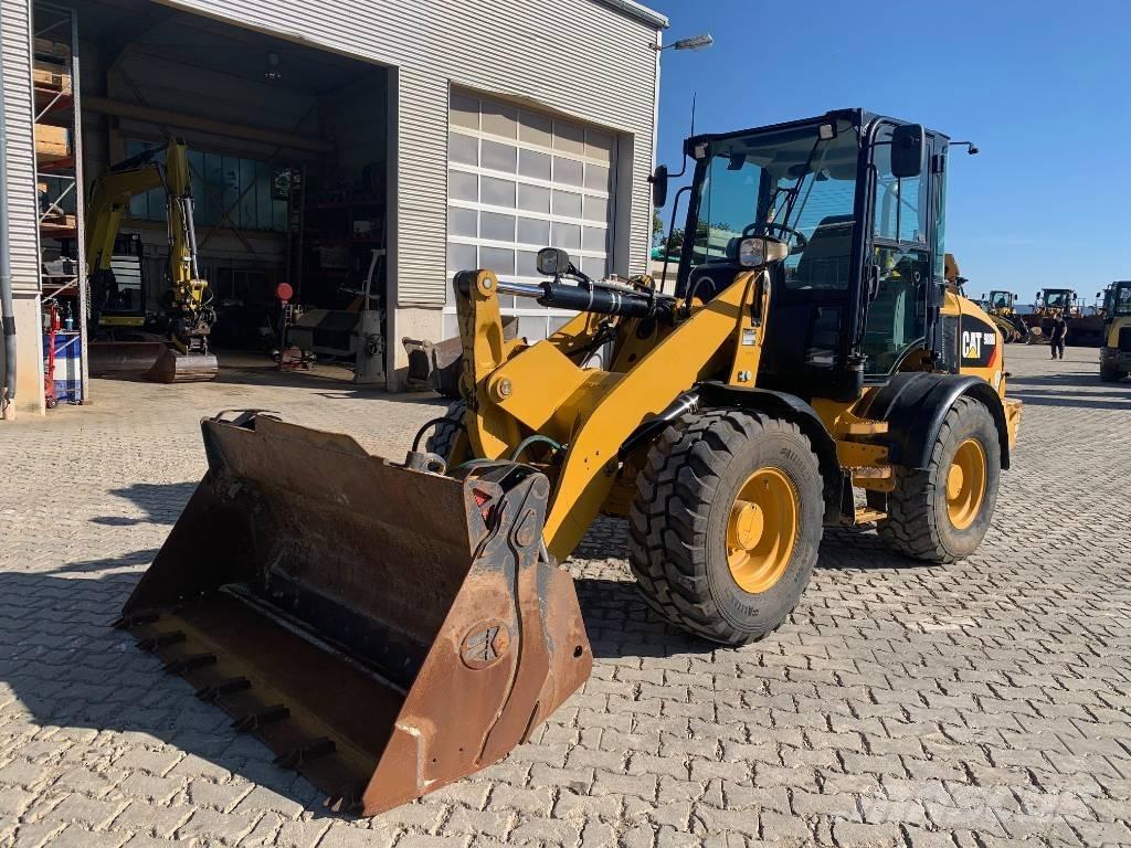 CAT 908M Radlader