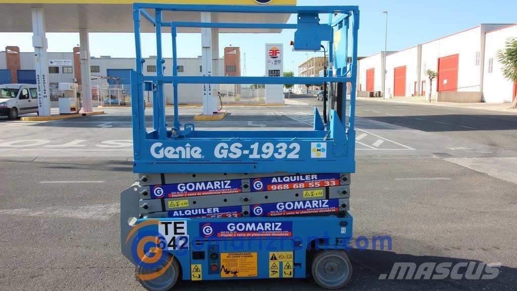 Genie GS 1932 Scheren-Arbeitsbühnen