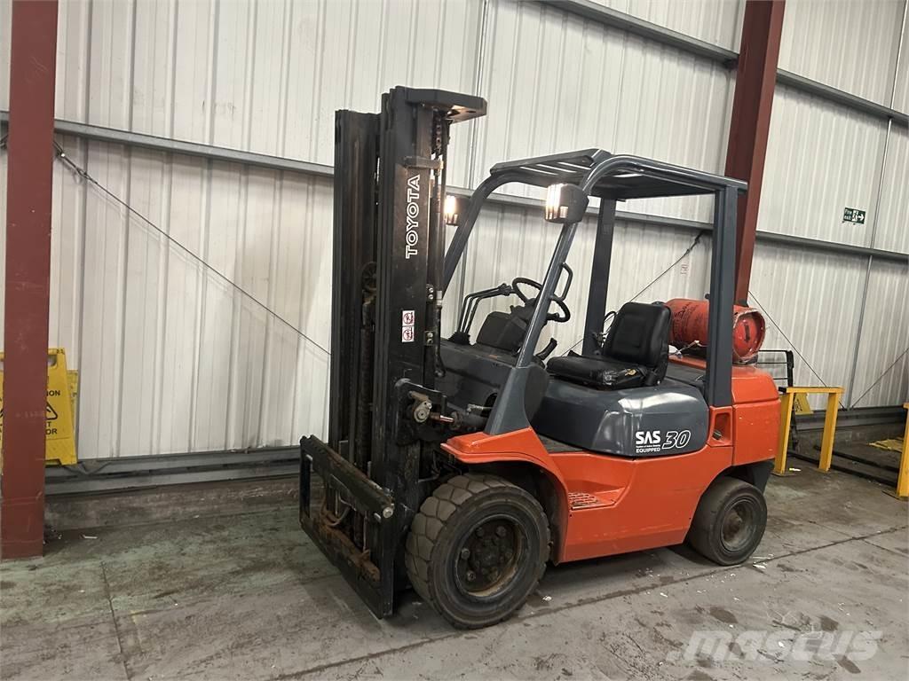Toyota 7FGF30 Gasstapler