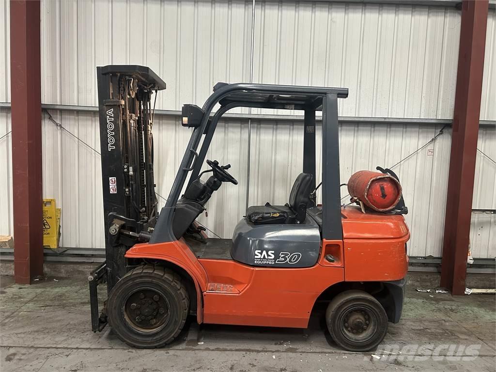 Toyota 7FGF30 Gasstapler