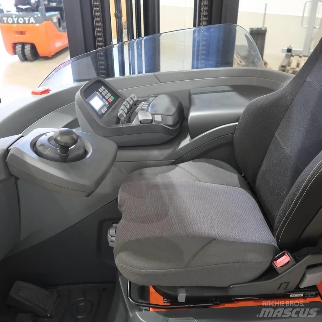 Toyota RRE160H Schubmaststapler