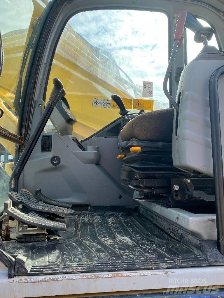 New Holland E 305 Raupenbagger
