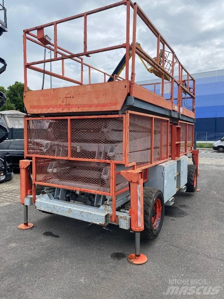 SkyJack SJ 9250 RT Scheren-Arbeitsbühnen