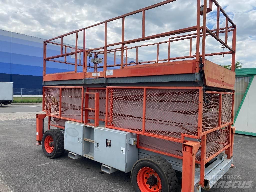 SkyJack SJ 9250 RT Scheren-Arbeitsbühnen
