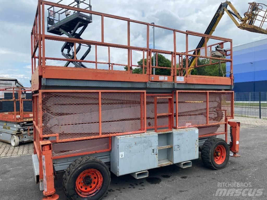 SkyJack SJ 9250 RT Scheren-Arbeitsbühnen