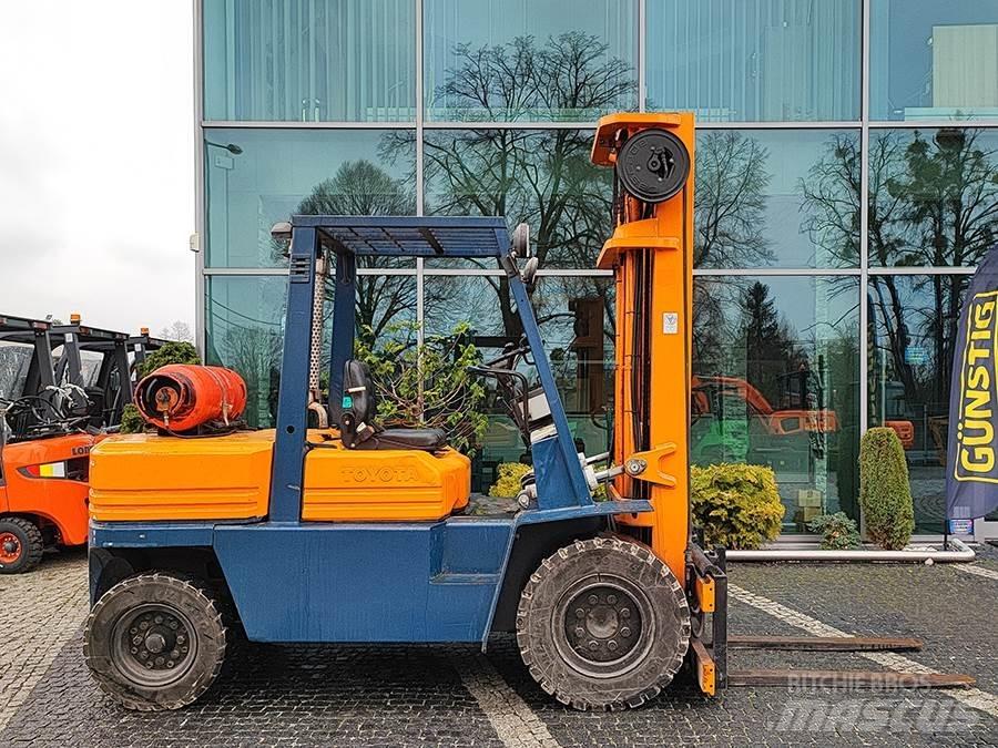 Toyota 02-5FG40 Gasstapler