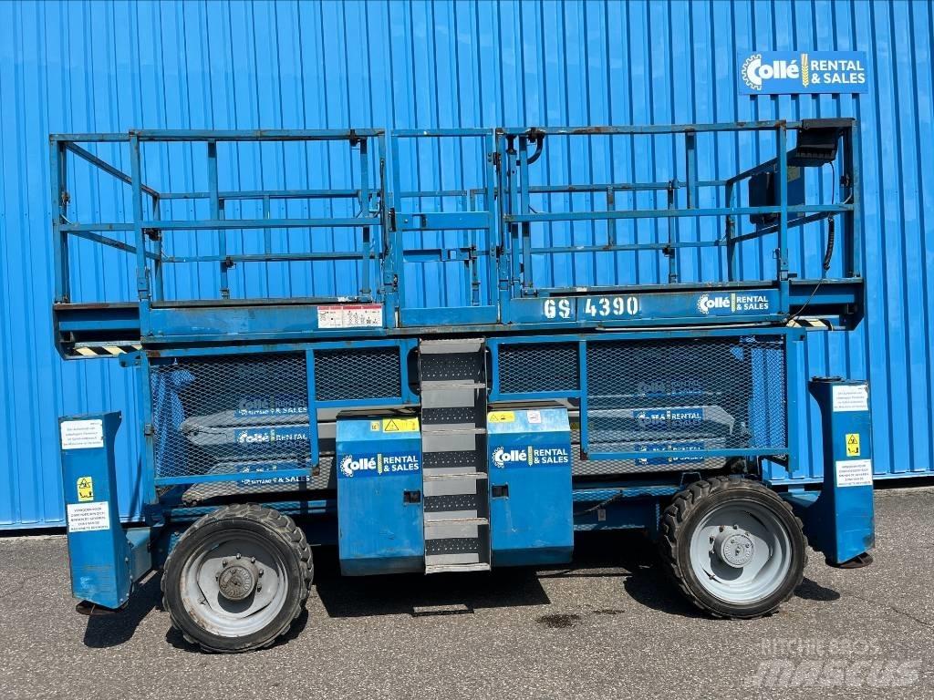 Genie GS 4390 RT Scheren-Arbeitsbühnen
