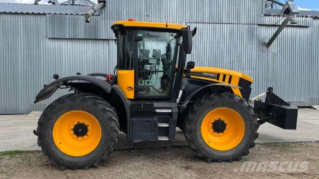 JCB 4220 Traktoren