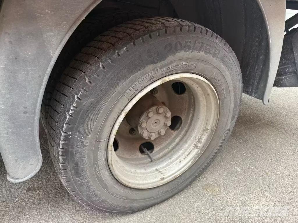 Mercedes-Benz 816 Kofferaufbau