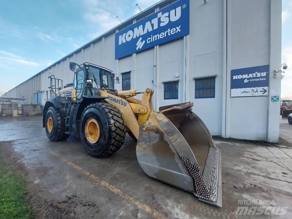 Komatsu WA475 Radlader