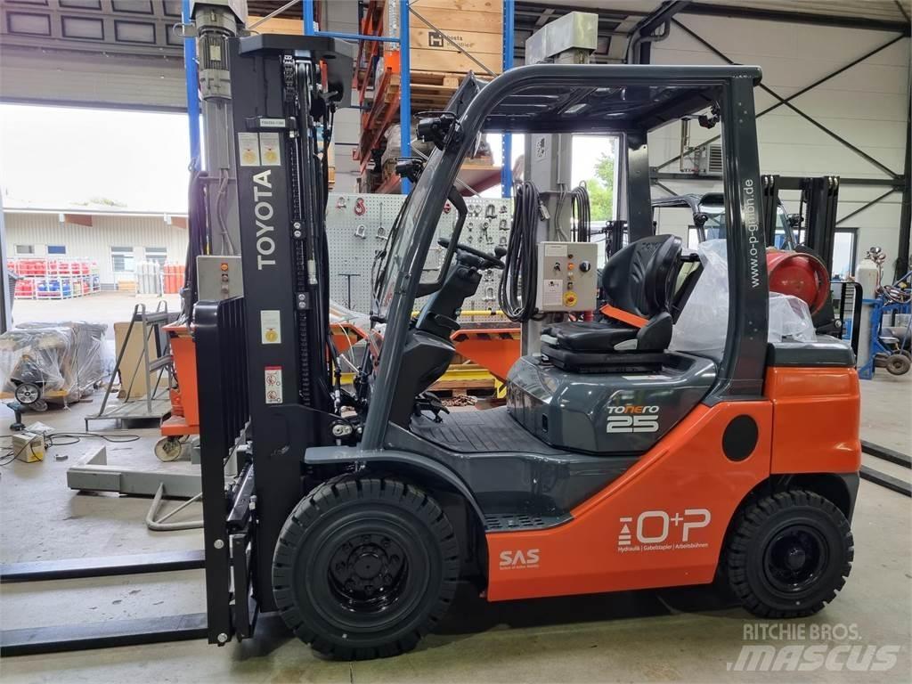 Toyota 02-8FGF25 Gasstapler