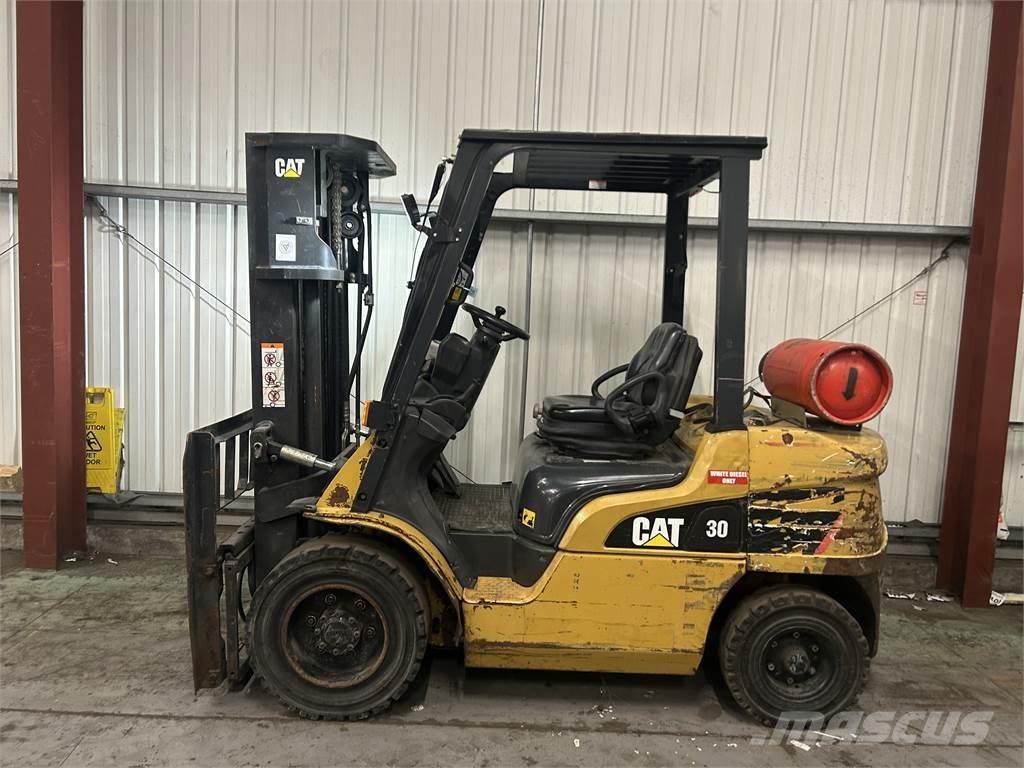 CAT GP30NT Gasstapler
