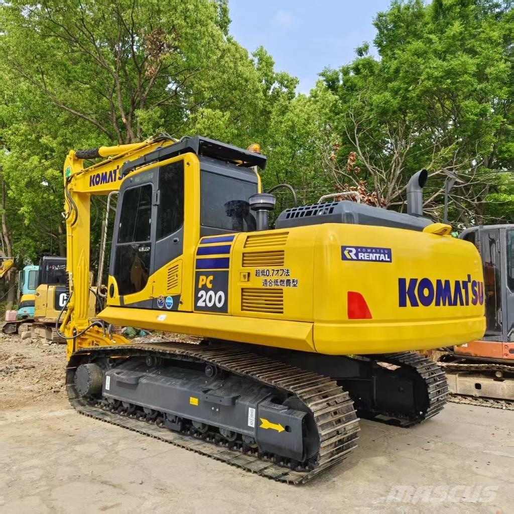 Komatsu PC 200 Crawler excavators