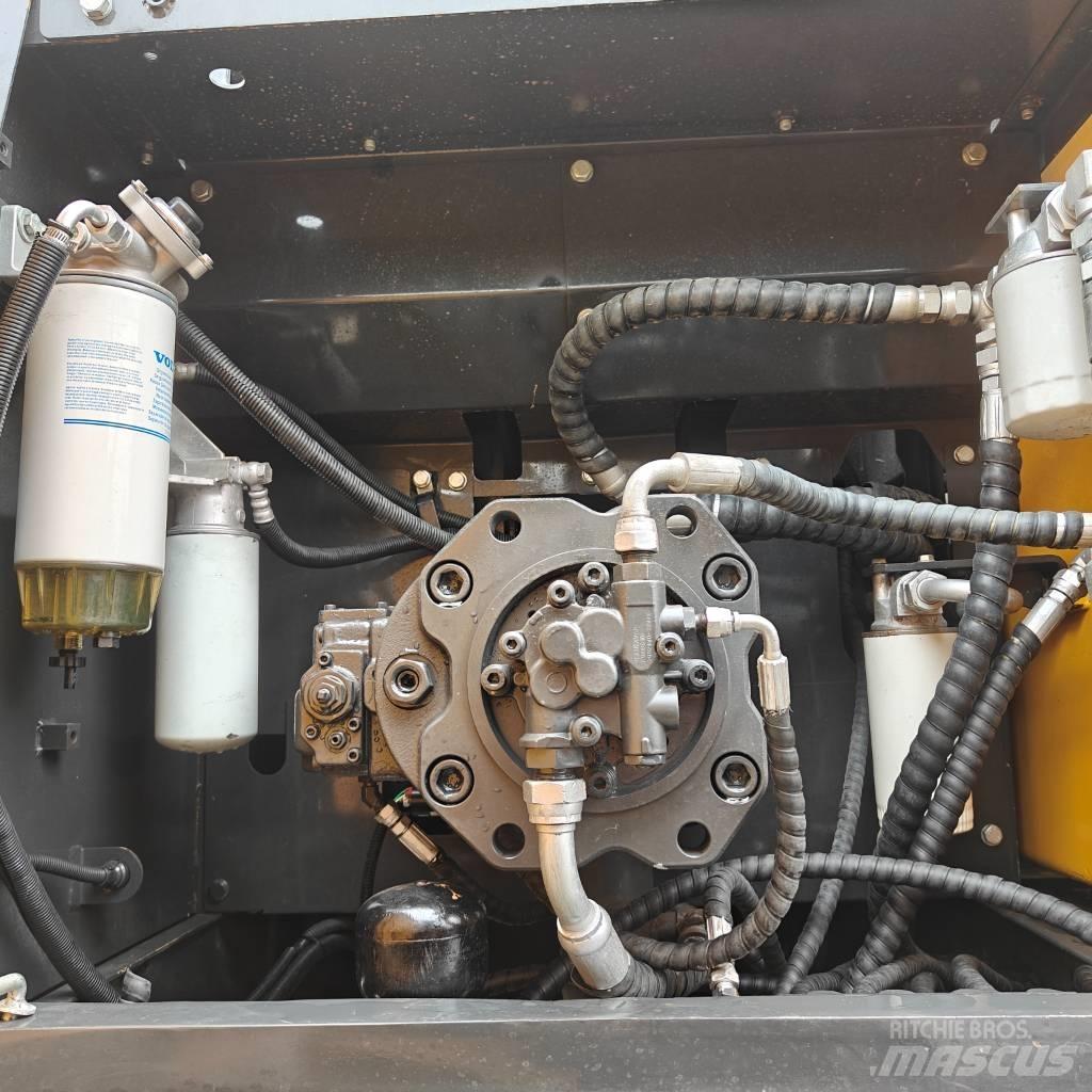 Volvo 290D Raupenbagger