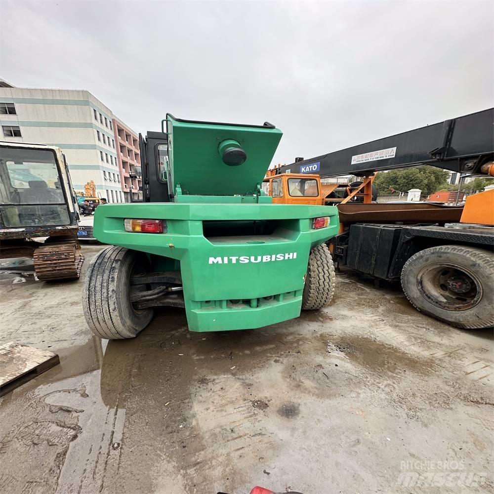 Mitsubishi FD160 Dieselstapler