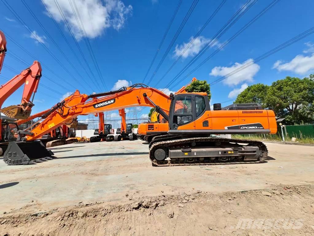 Doosan DX 380 LC Raupenbagger