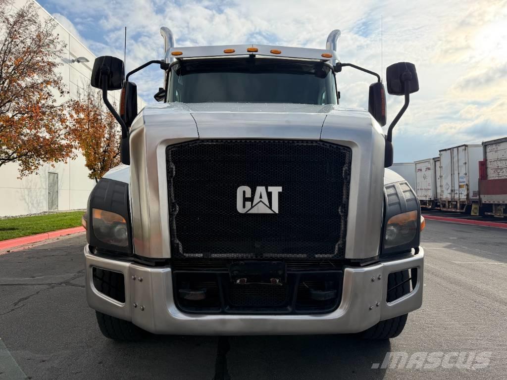 CAT CT 660 Absetzkipper