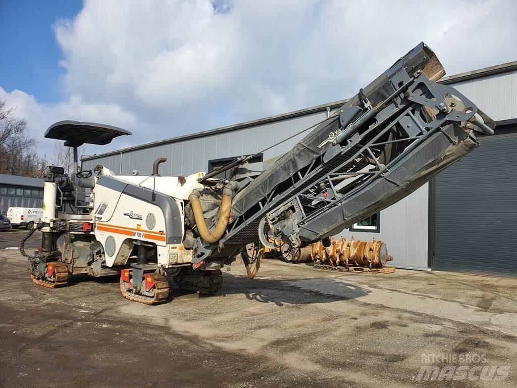 Wirtgen W100F Asphaltfräsen