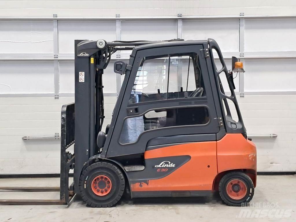 Linde E30-01 Elektrostapler