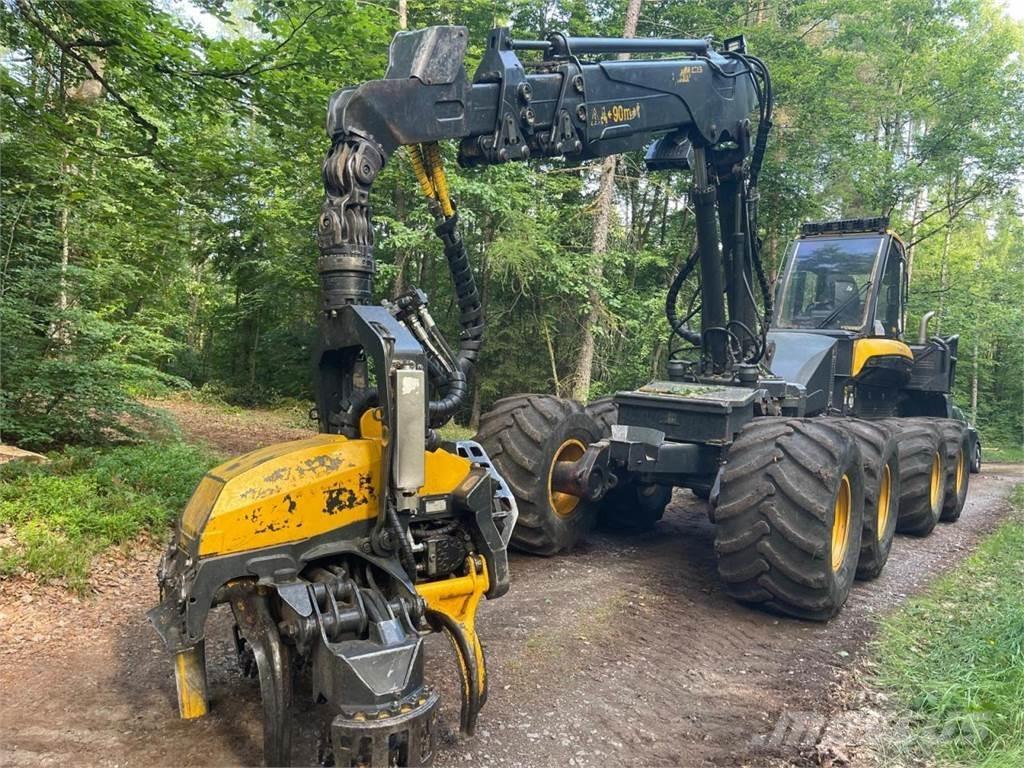 Ponsse Bear mit H8 Harvester
