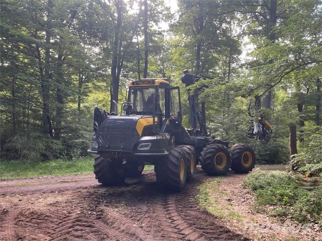 Ponsse Bear mit H8 Harvester