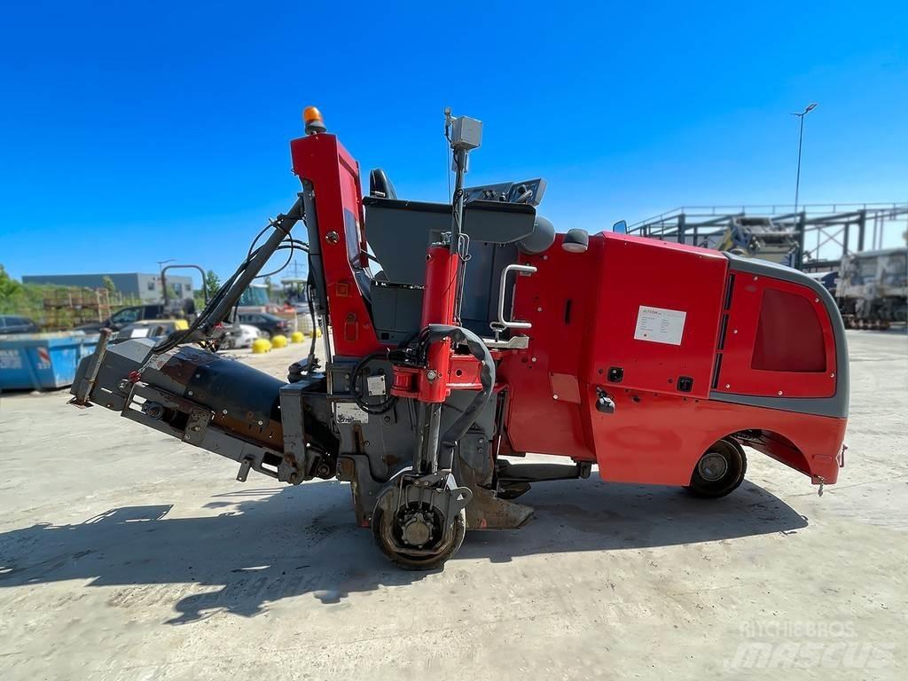 Wirtgen W 50 DC Asphaltfräsen