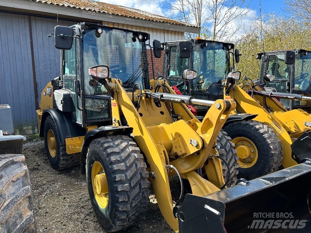 CAT 906 Radlader