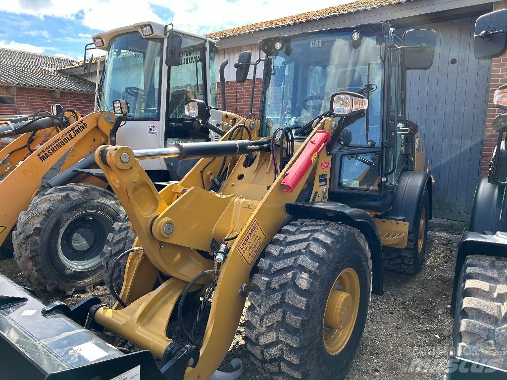 CAT 906 Radlader