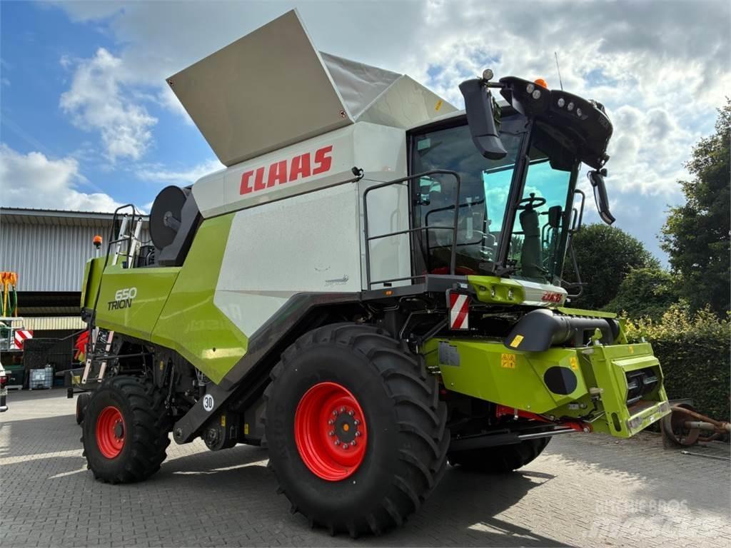 CLAAS Trion 650 Mähdrescher