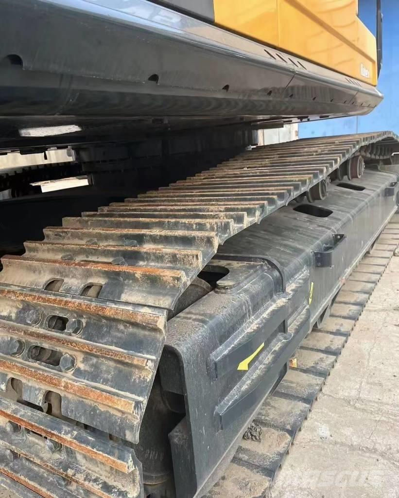 Hyundai 305LC Raupenbagger