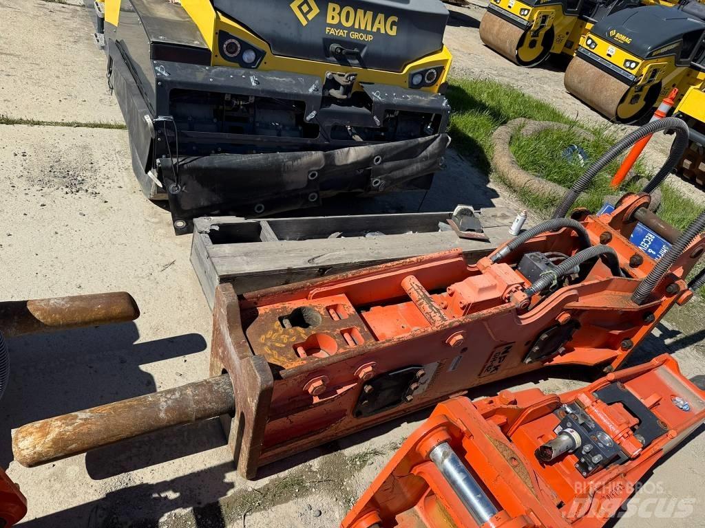 NPK GH 12 Hammer / Brecher