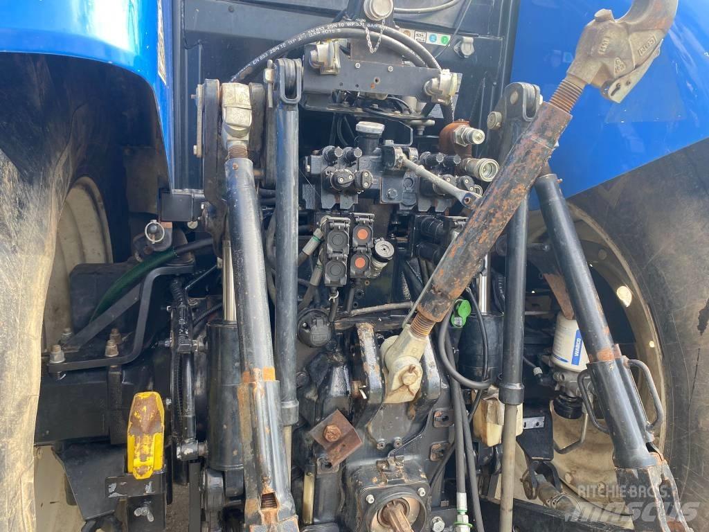 New Holland T 7.235 Traktoren