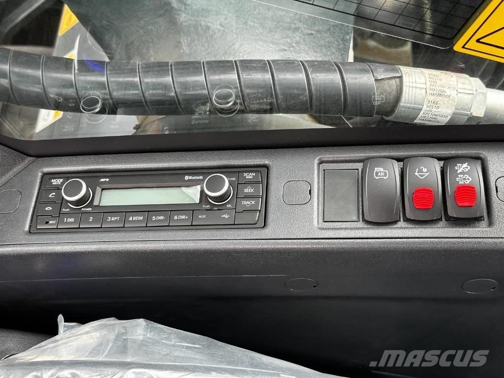 Hyundai HX 220 AL Raupenbagger