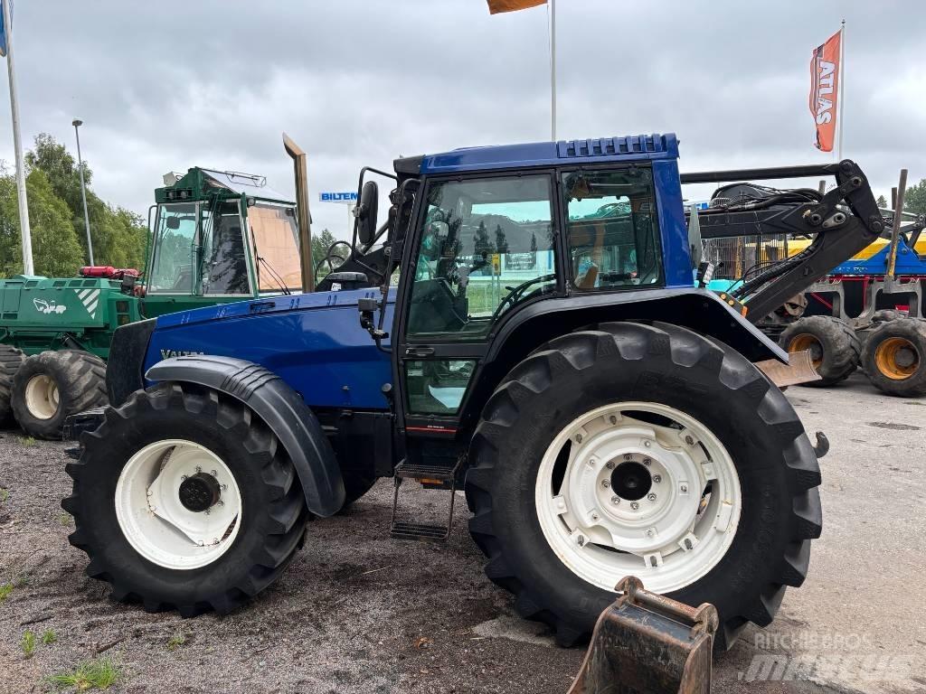 Valtra 8400 Traktoren