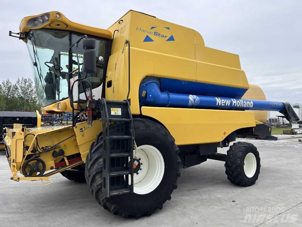 New Holland CSX 7080 Mähdrescher