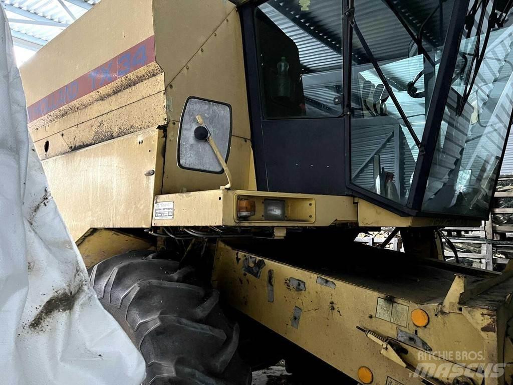 New Holland TX32 Mähdrescher