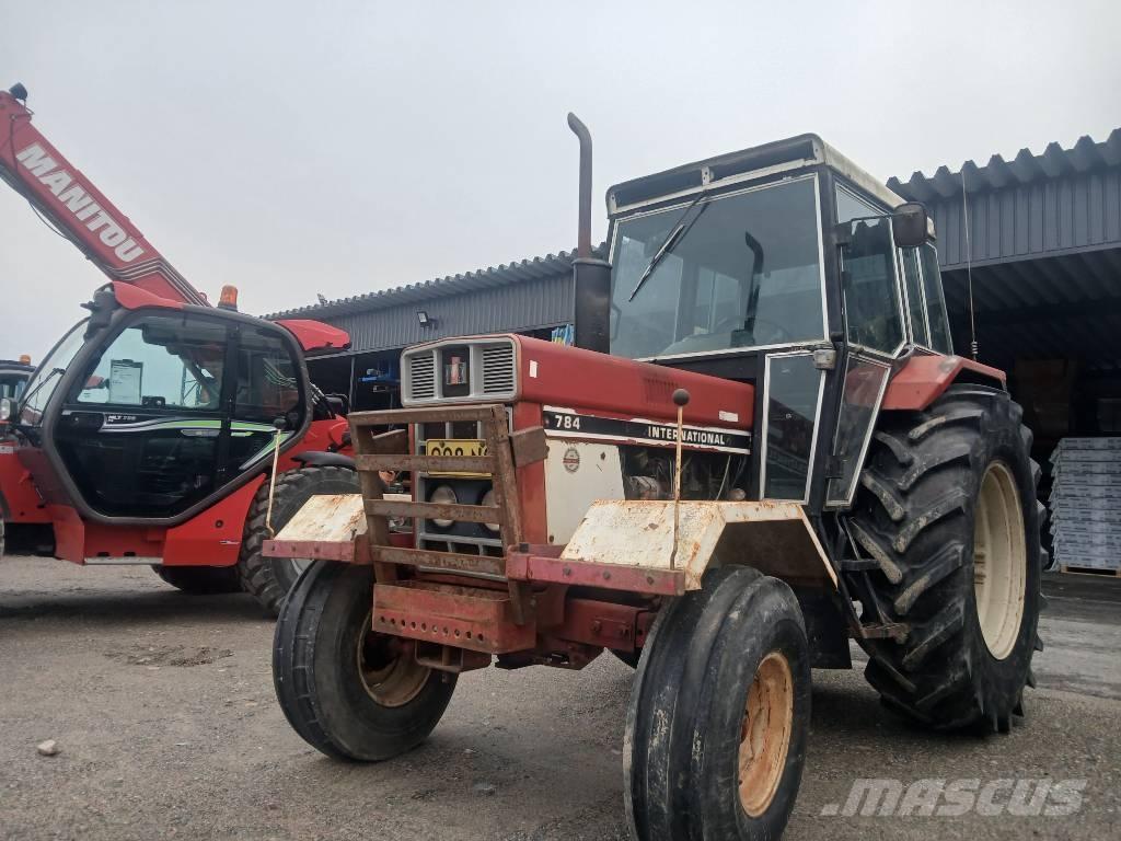 International 784 Traktoren