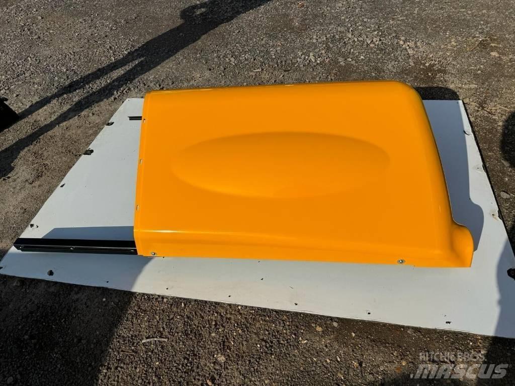 JCB ENGINE COVER Chassis
