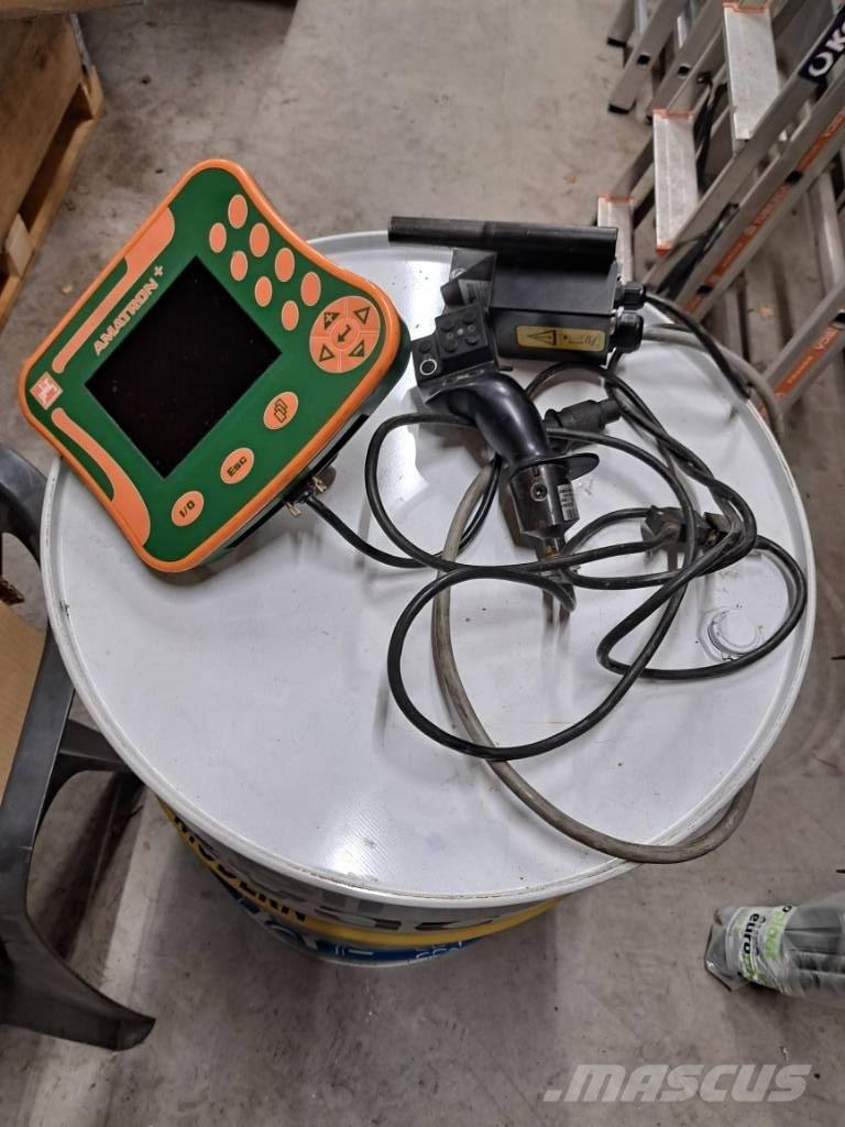 Amazone Ux 3200 20m Anhängespritzen